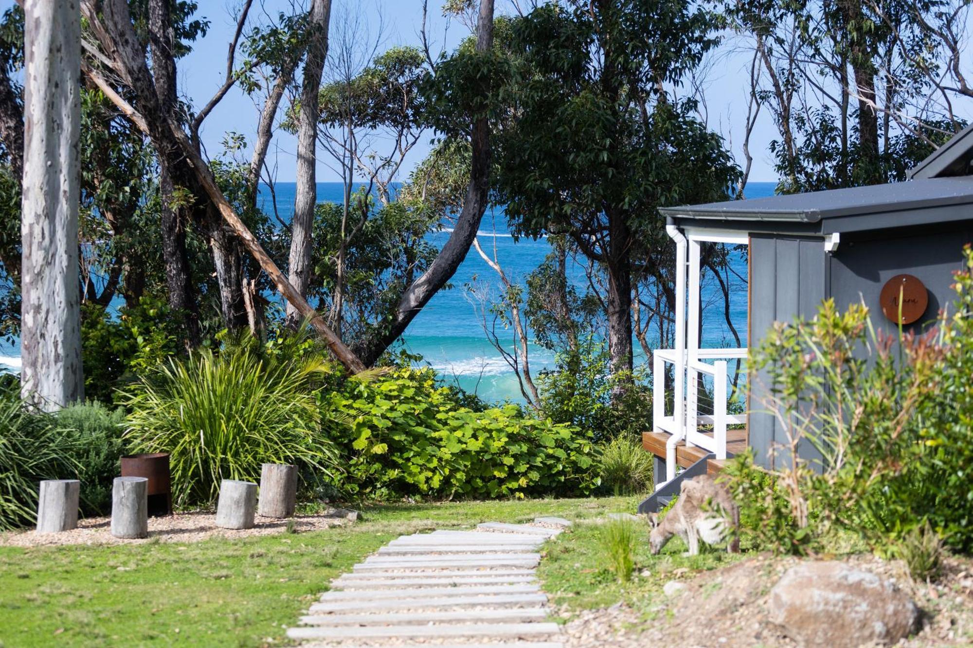 Pebbly Beach Escape East Lynne Exterior photo