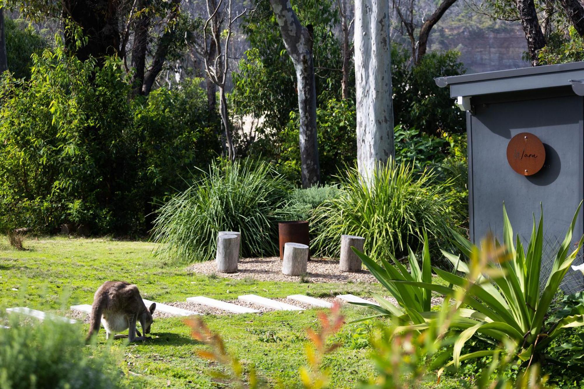 Pebbly Beach Escape East Lynne Exterior photo